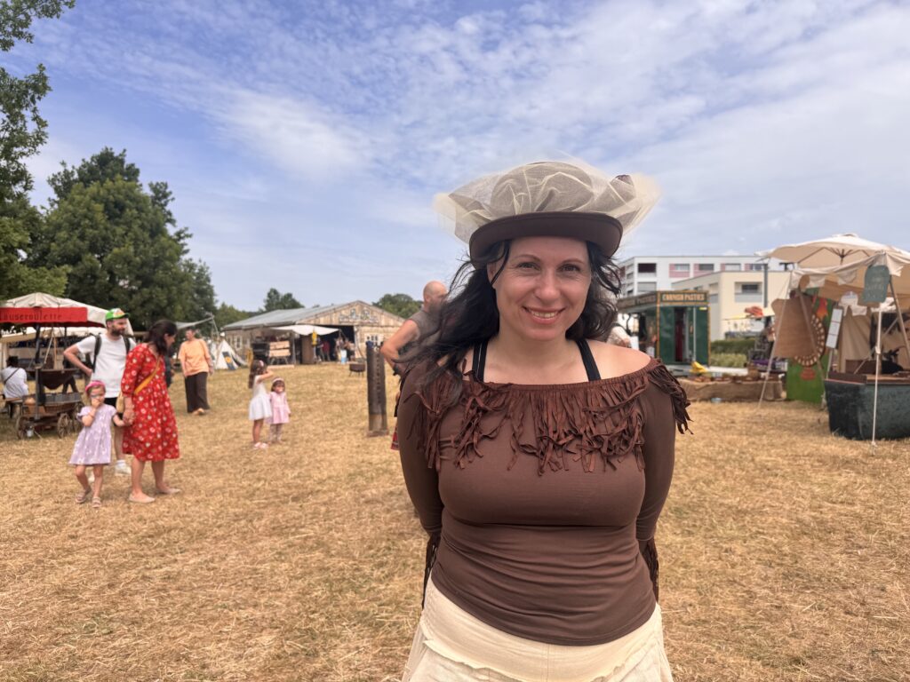 Susanna Zachar-Simo, Kulturkoordinatorin Gemeinde Volketswil, verantwortlich für die Eventorganisation Fantasy Festival.